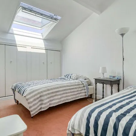 Biarritz, 5 Pieces, 8 Personnes - Fr-1-3-575 Apartment
